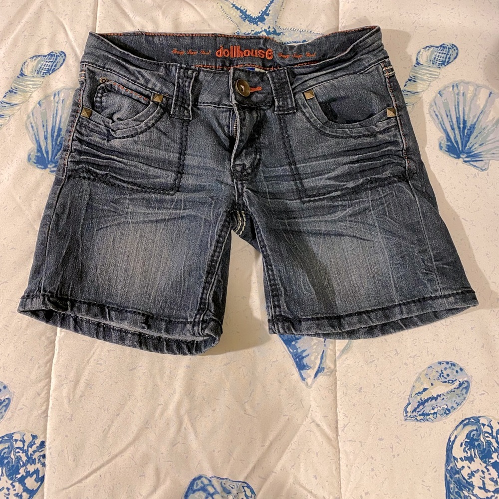 Slim fitting jean shorts